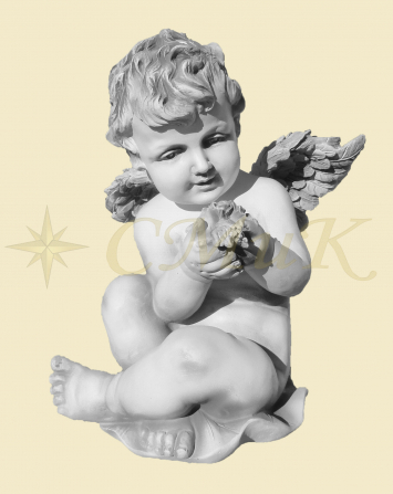 Скульптура ангел с букетом сидя
